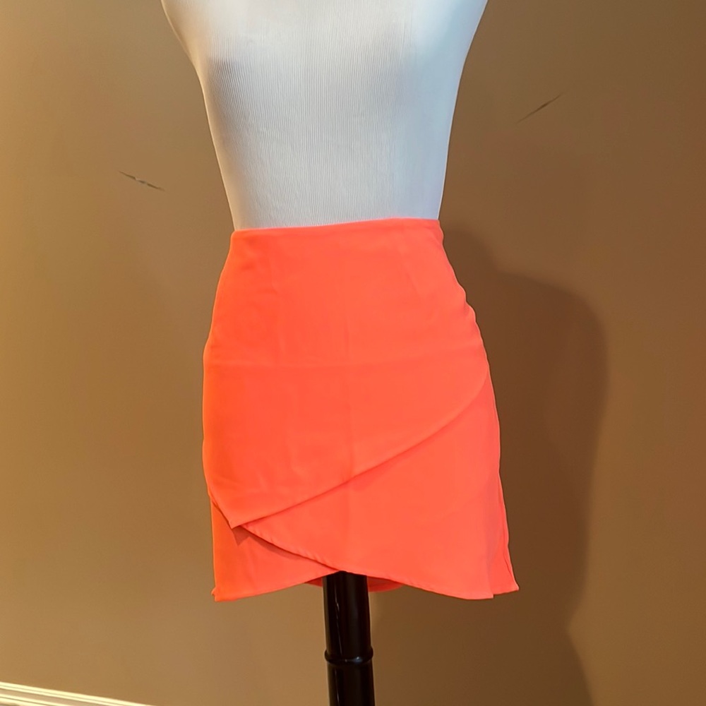 Adorable Tobi bright coral tulip skirt